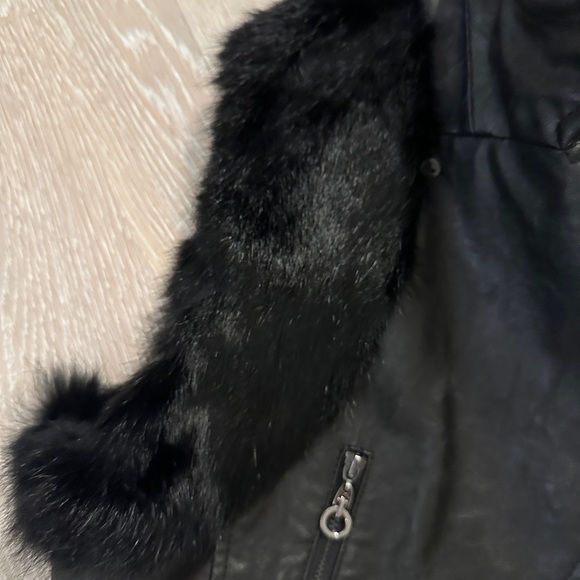 Leather vest with rabbit fur - Picture 2 of 4